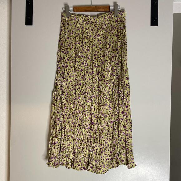 Green Floral Skirt - Picture 4 of 5
